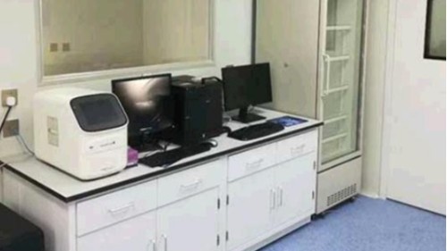 <i style='color:red'>多道移液器</i>進行移液操作時的注意事項